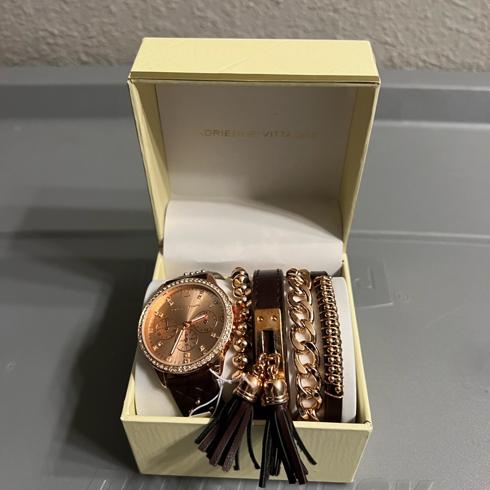 Brand New Women’s Watch & Bracelets